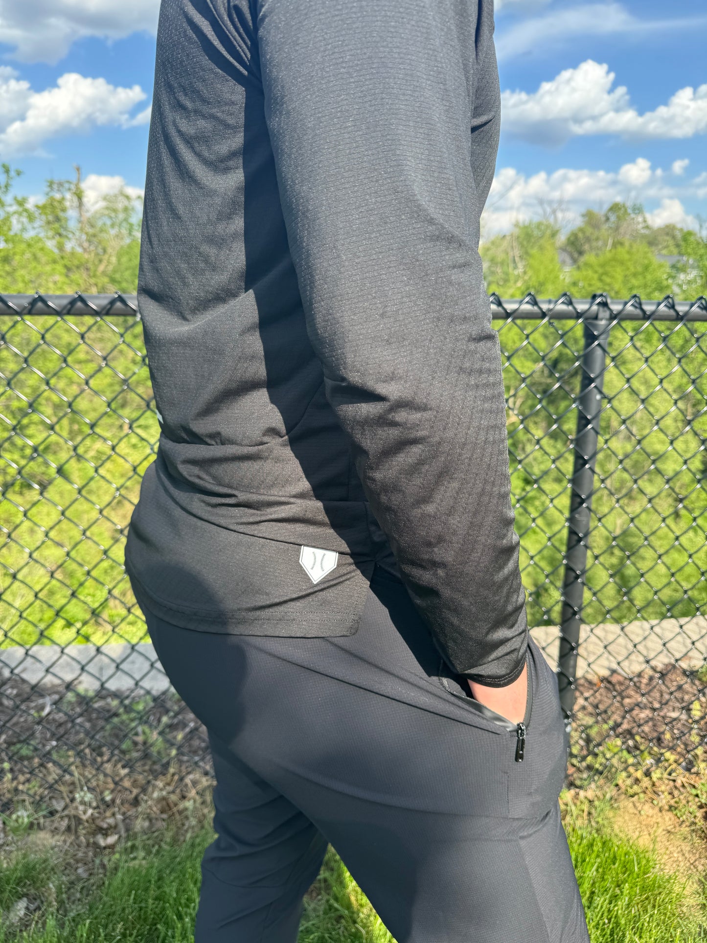 Seams 1/4 Zip Performance Pullover